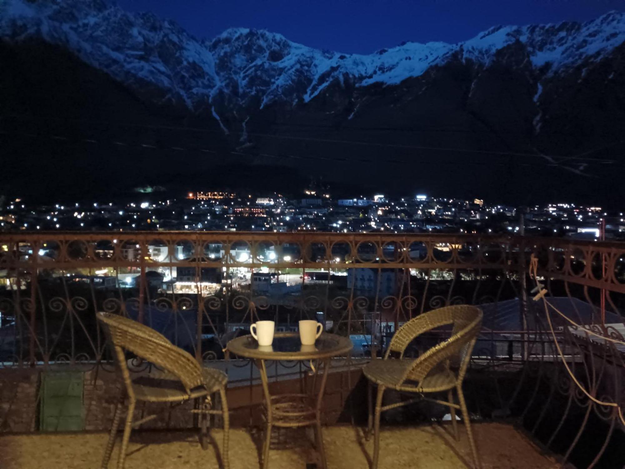 Belas Guesthouse 카즈베기 외부 사진